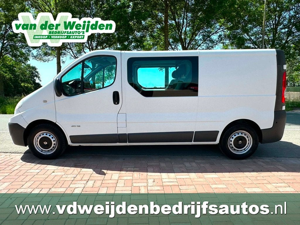 Renault Trafic 2.0 dCi T29 L2H1 DC Eco 6 Pers. AIRCO/CRUISE, Auto's, Bestelauto's, Voorwielaandrijving, Euro 5, Stof, Parkeersensor