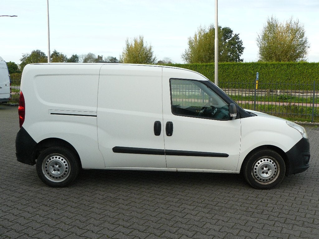 Opel Combo 1.3 D 66KW 2013 L2H1, 1305 kg, Euro 5, Stof, Zwart