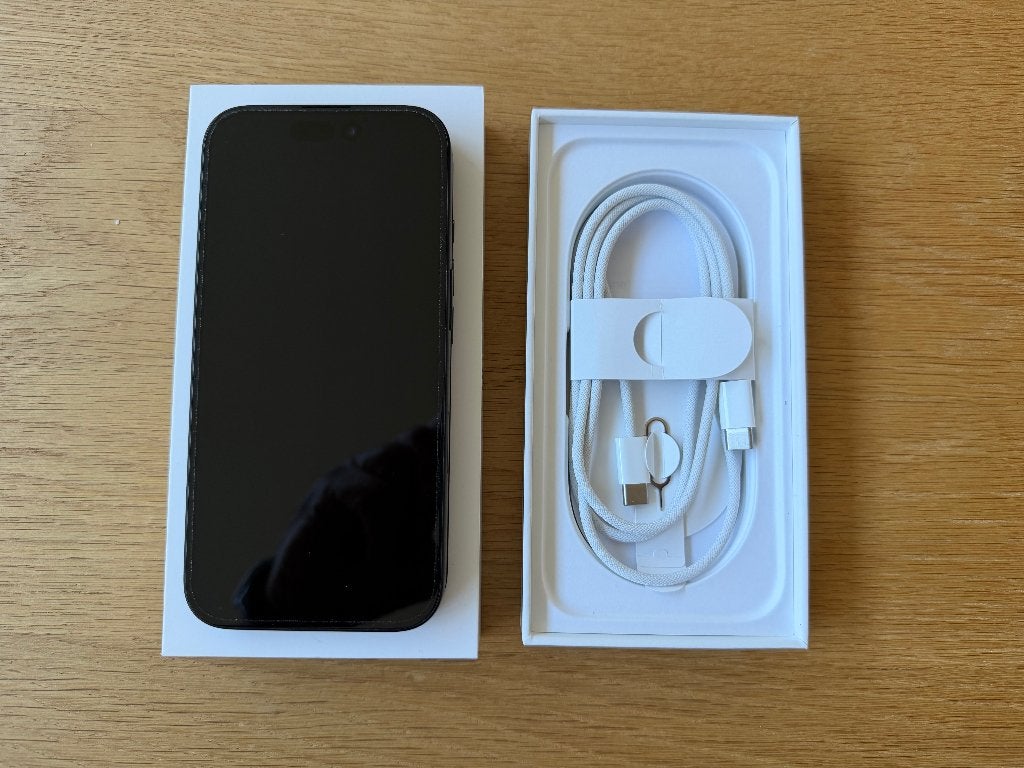 Iphone 16 zwart 256GB, Zwart, IPhone 16, Zo goed als nieuw, Zonder simlock