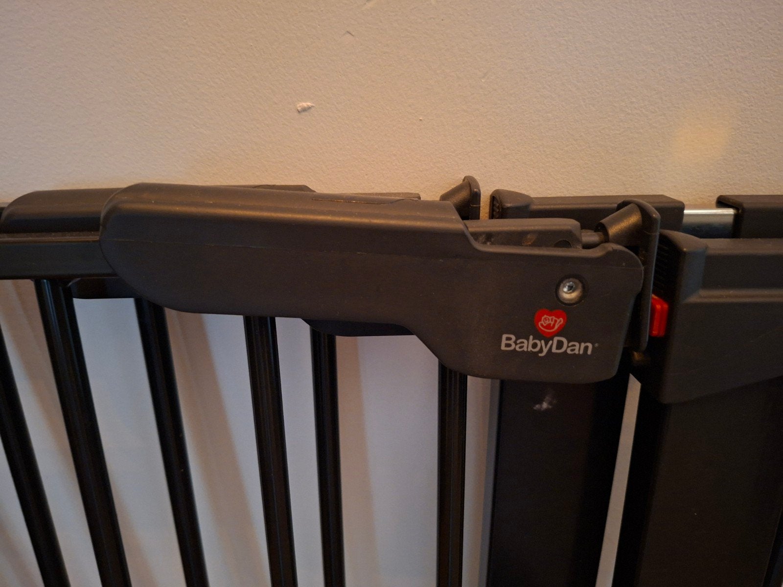 2x BabyDan Veiligheidshekje - Zwart, uitschuifbaar, Kinderen en Baby's, Traphekjes, Ophalen, Gebruikt, Klemhekje, Metaal of IJzer