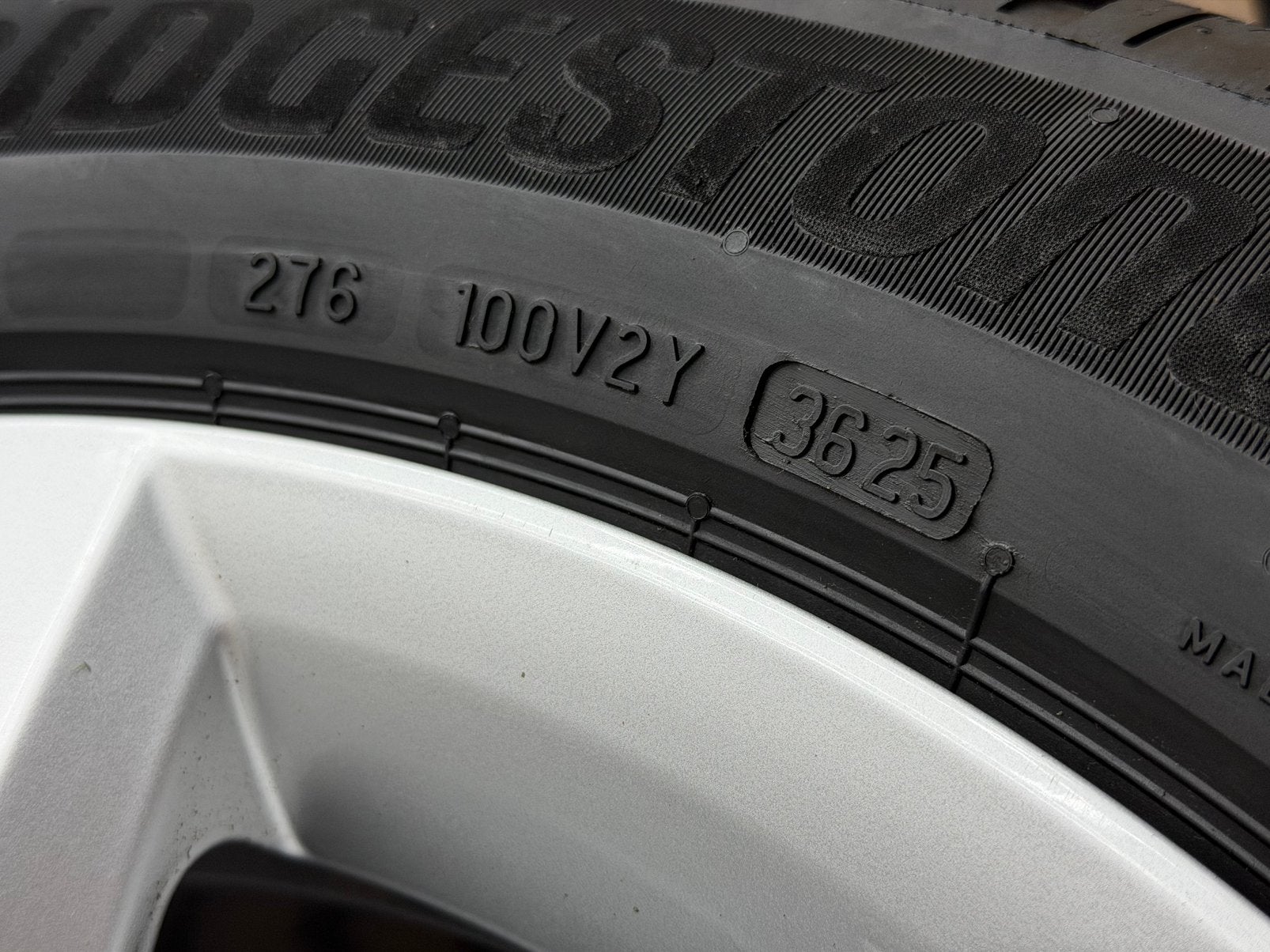 WINTER! Originele 17 inch Skoda Karoq Superb Bridgestone ‘25, Ophalen, 215 mm, ., Banden en Velgen