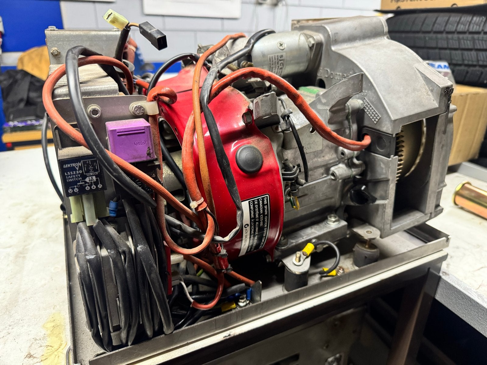 Dometic Tec 29 Aggregaat Generator Camper, Caravans en Kamperen, Ophalen, Gebruikt