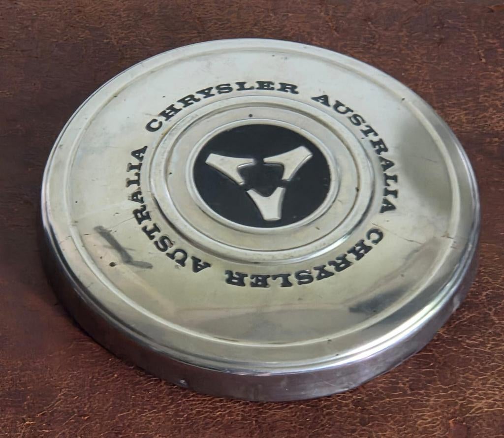 Vintage Chrysler Australia hubcap/wieldop, Ophalen of Verzenden, Chrysler