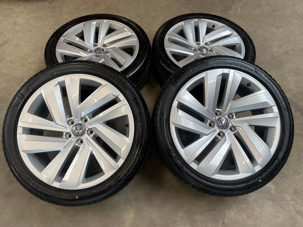 20 inch originele velgen + zomerbanden Volkswagen Tiguan, Gebruikt, 255 mm, Banden en Velgen, Ophalen of Verzenden