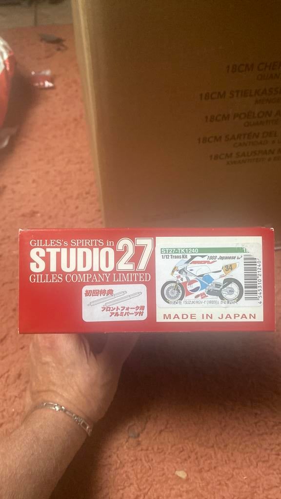 Studio 27 suzuki rgv 1988, 1 speler, Ophalen of Verzenden, Zo goed als nieuw, Vanaf 3 jaar