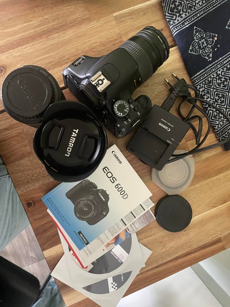 Canon EOS 600D body met 3 lenzen en accessoires, Spiegelreflex, Canon, Ophalen of Verzenden, Niet werkend