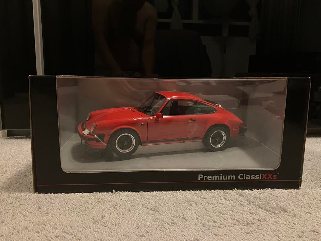 Porsche 911 Carrera 3.2 coupe in schaal 1:12, Ophalen of Verzenden, Zo goed als nieuw, 1:9 t/m 1:12, Auto