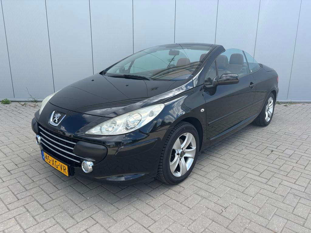 Peugeot 307 1.6 16V CC 2007 ** LPG / NW APK keuring **, Auto's, 4 cilinders, Cabriolet, 4 stoelen, Zwart
