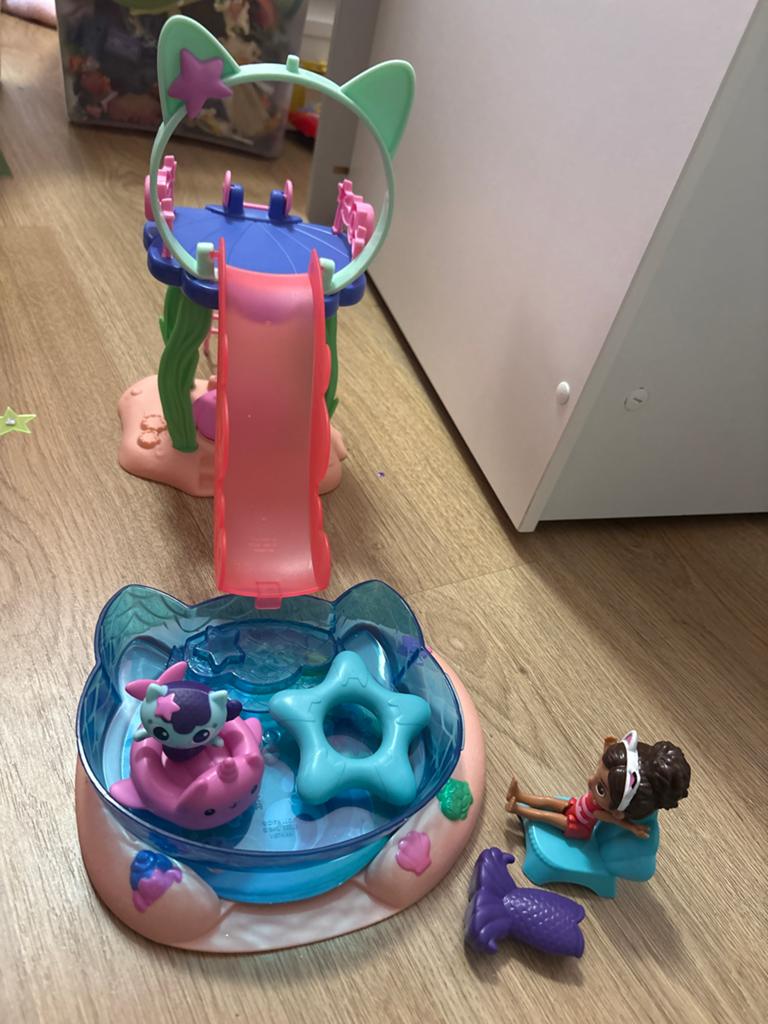 Gabby's Poppenhuis Meerminnen Speelset met Gabby en Pandy, Kinderen en Baby's, Speelgoed | Overig, Ophalen, Zo goed als nieuw