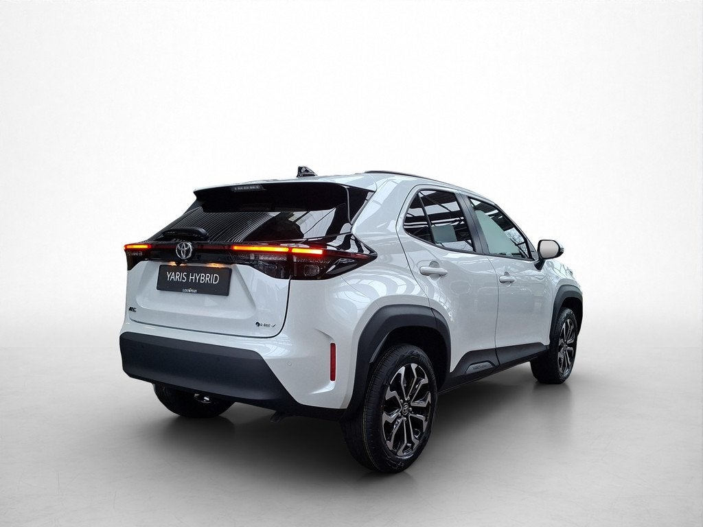 Toyota Yaris Cross 1.5 Hybrid 115 Dynamic Comfort pack, 12 maanden, Stof, Zwart, 116 pk