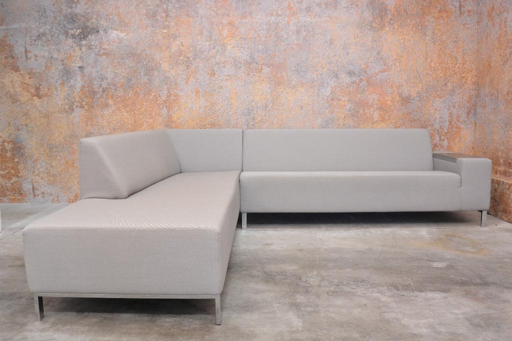 ZGANieuw! fraaie stoffen Gelderland 6511 design hoekbank, 250 tot 300 cm, Hoekbank, Zo goed als nieuw, Stof
