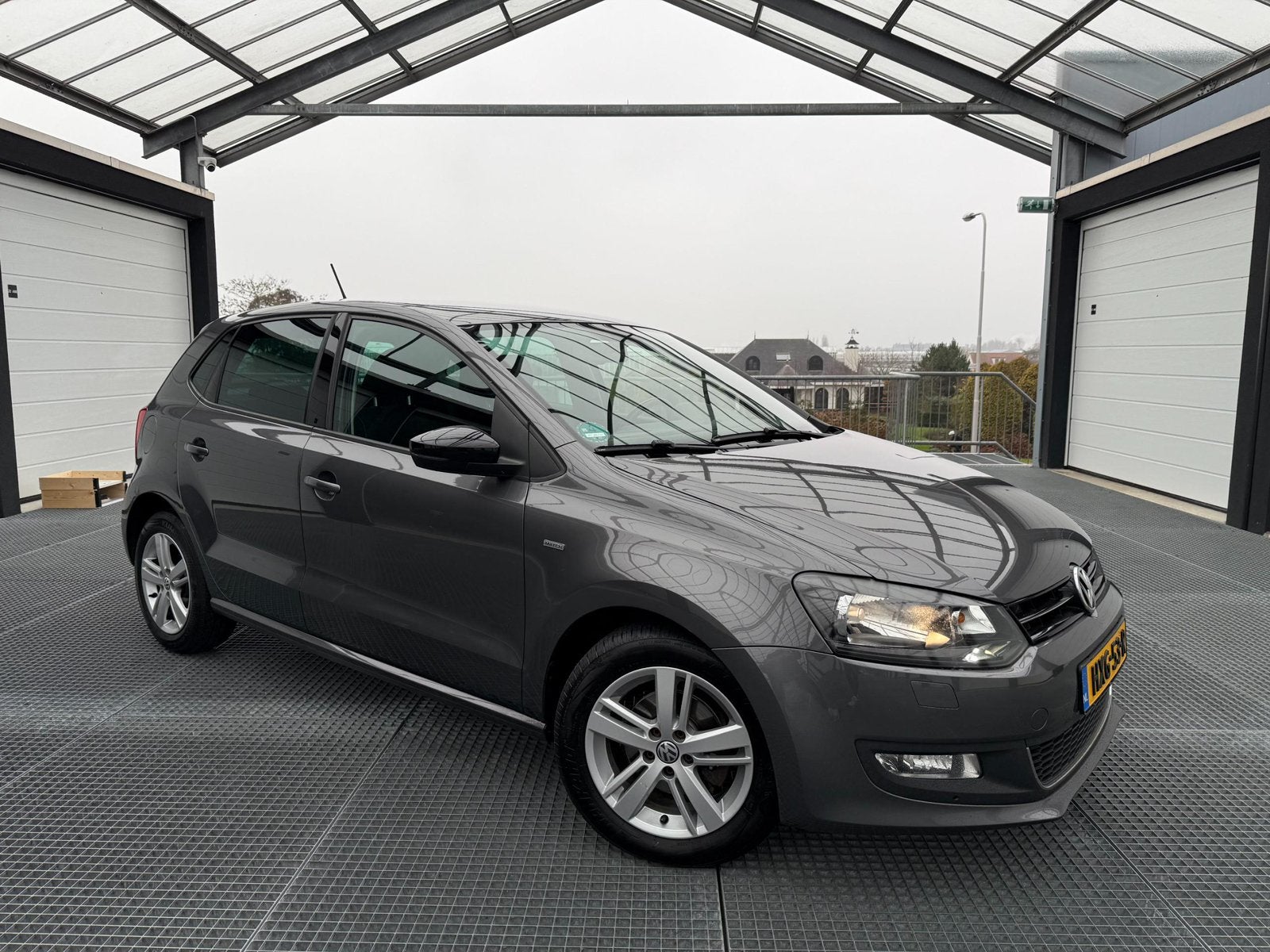 Volkswagen Polo 1.4-16V/MATCH/PARKSENSOR/CARPLAY/STOELVERWAR, Auto's, Voorwielaandrijving, 970 kg, Zwart, 4 cilinders