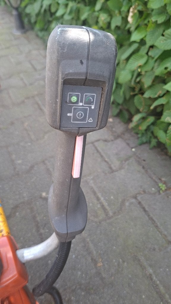 Husqvarna 536LIR Accu kantenmaaier, Ophalen, ., Accu, Zo goed als nieuw