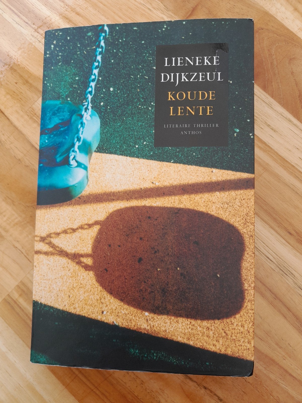 Lieneke dijkzeul koude lente, Boeken, Ophalen