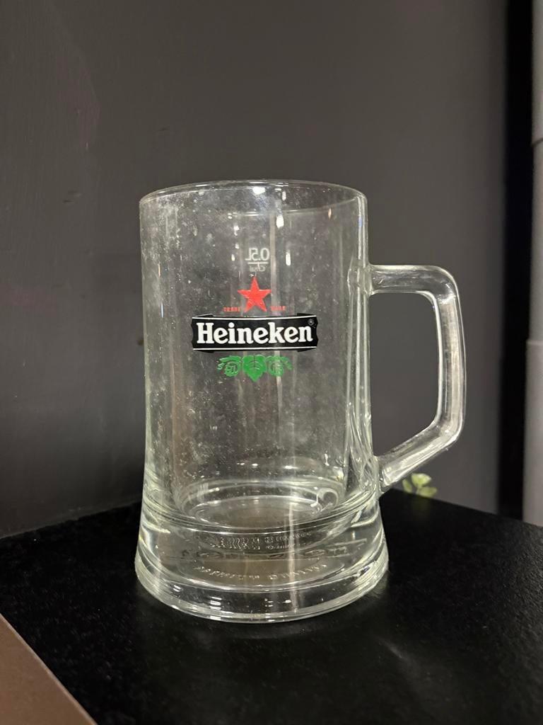 2 Heineken bierglazen 0,5 l, Ophalen of Verzenden, Gebruikt