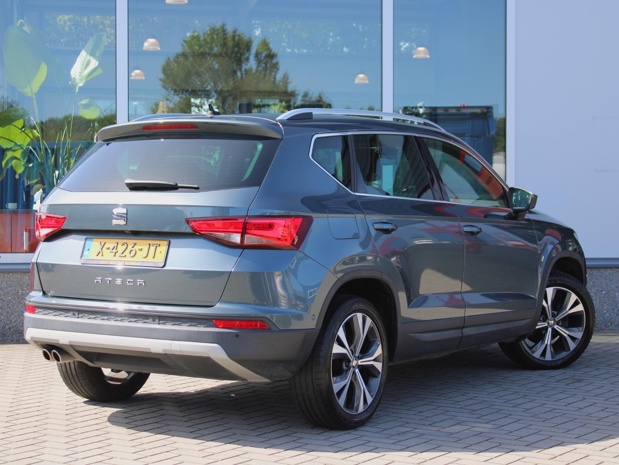 SEAT Ateca 1.5 TSI Xcellence Business Intense Automaat Voorr, Auto's, Seat, 12 maanden, 4 cilinders, Bedrijf, 1600 kg