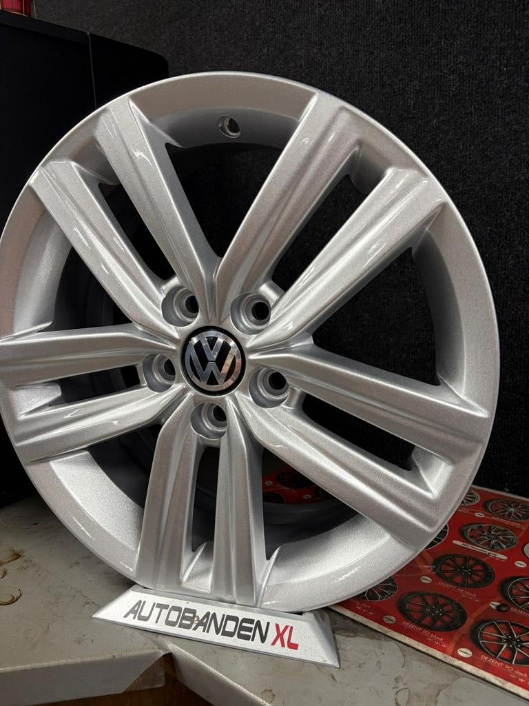 15 Inch Exclusieve o.a Polo velgen 5x100