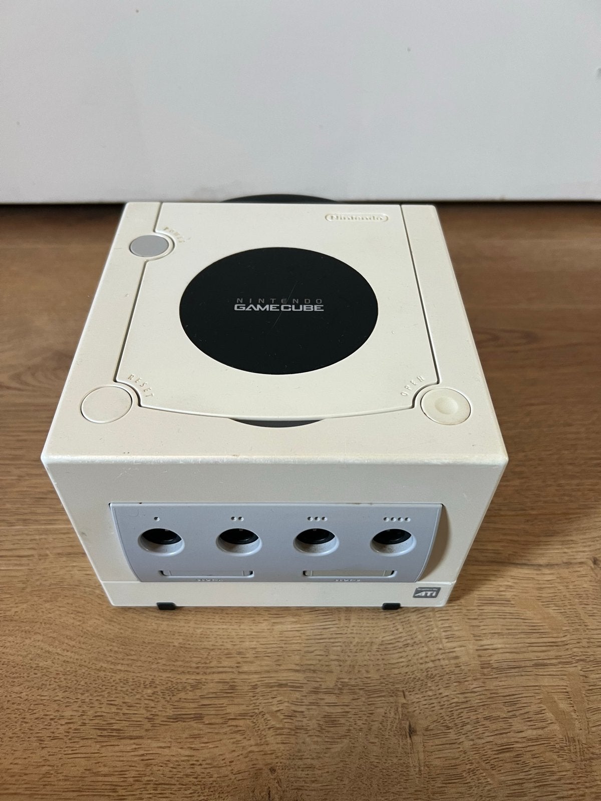 Nintendo GameCube Pearl White - Met klein defect, Ophalen of Verzenden, Gebruikt, Wit, Zonder controller
