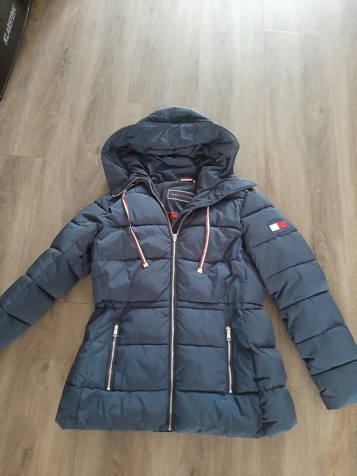 mooie nieuwe jas v tommy hilfiger maat s, Blauw, Nieuw, Ophalen of Verzenden, Maat 36 (S)