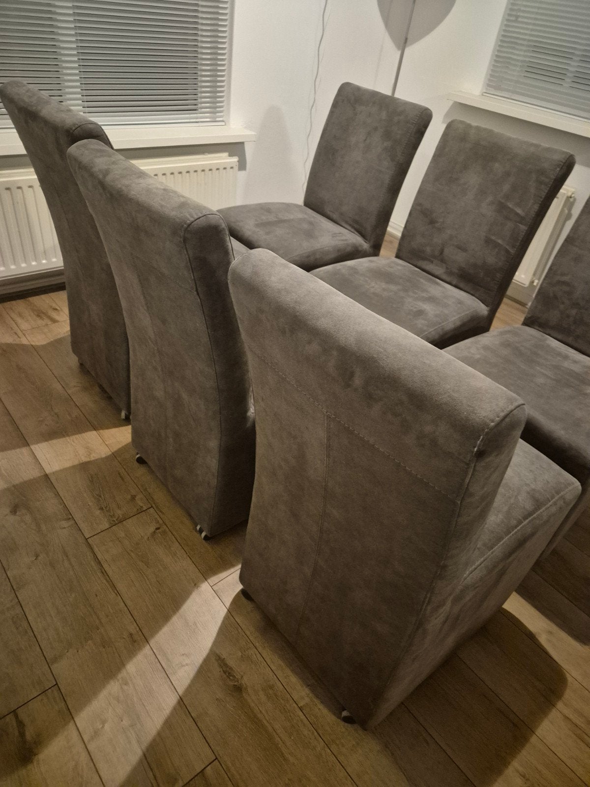 Set van 6 comfortabele eetkamerstoelen, grijs, Gebruikt, Modern comfort, Ophalen of Verzenden, Vijf, Zes of meer stoelen