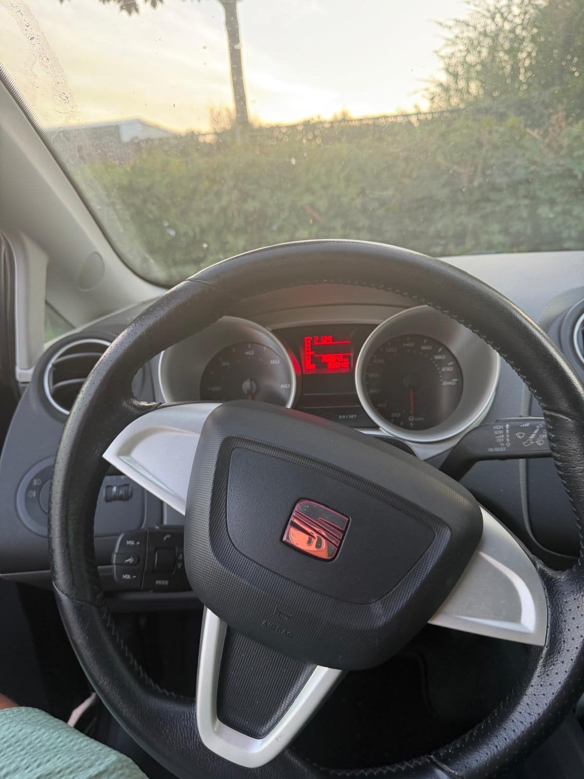Seat Ibiza 1.2 TDI 55KW Ecomotive 2012 Grijs NAP, Auto's, Voorwielaandrijving, 74 pk, 1199 cc, 96 €/maand