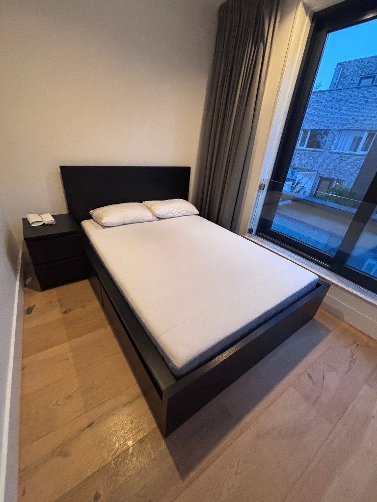IKEA MALM bed 140x200 met 2 opberglades | compleet, moet weg, Ophalen, Gebruikt, Zwart, Tweepersoons