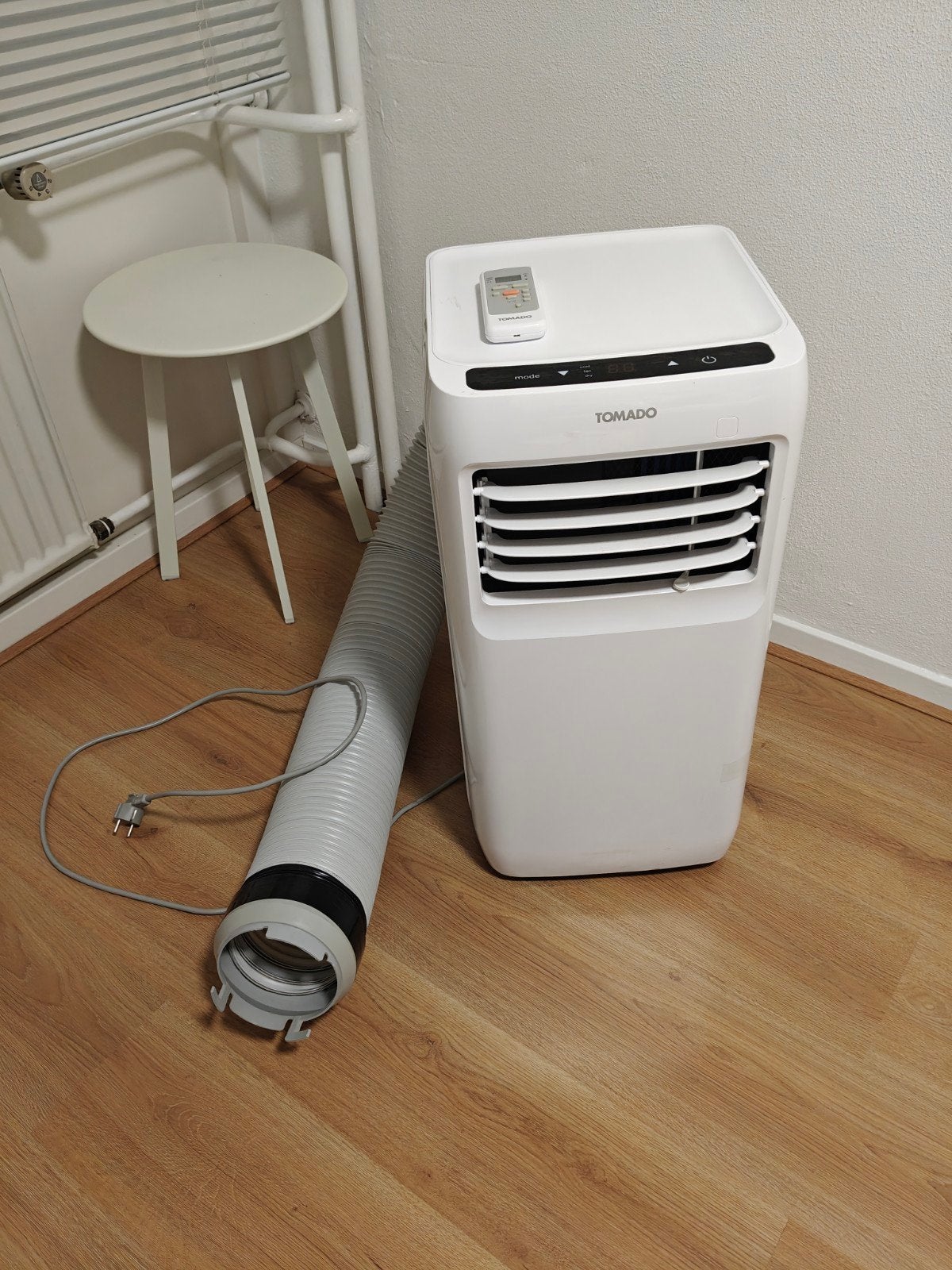 Tomado Mobiele Airco 9000BTU/2,6KW, Ophalen, Minder dan 60 m³, 3 snelheden of meer, Zo goed als nieuw