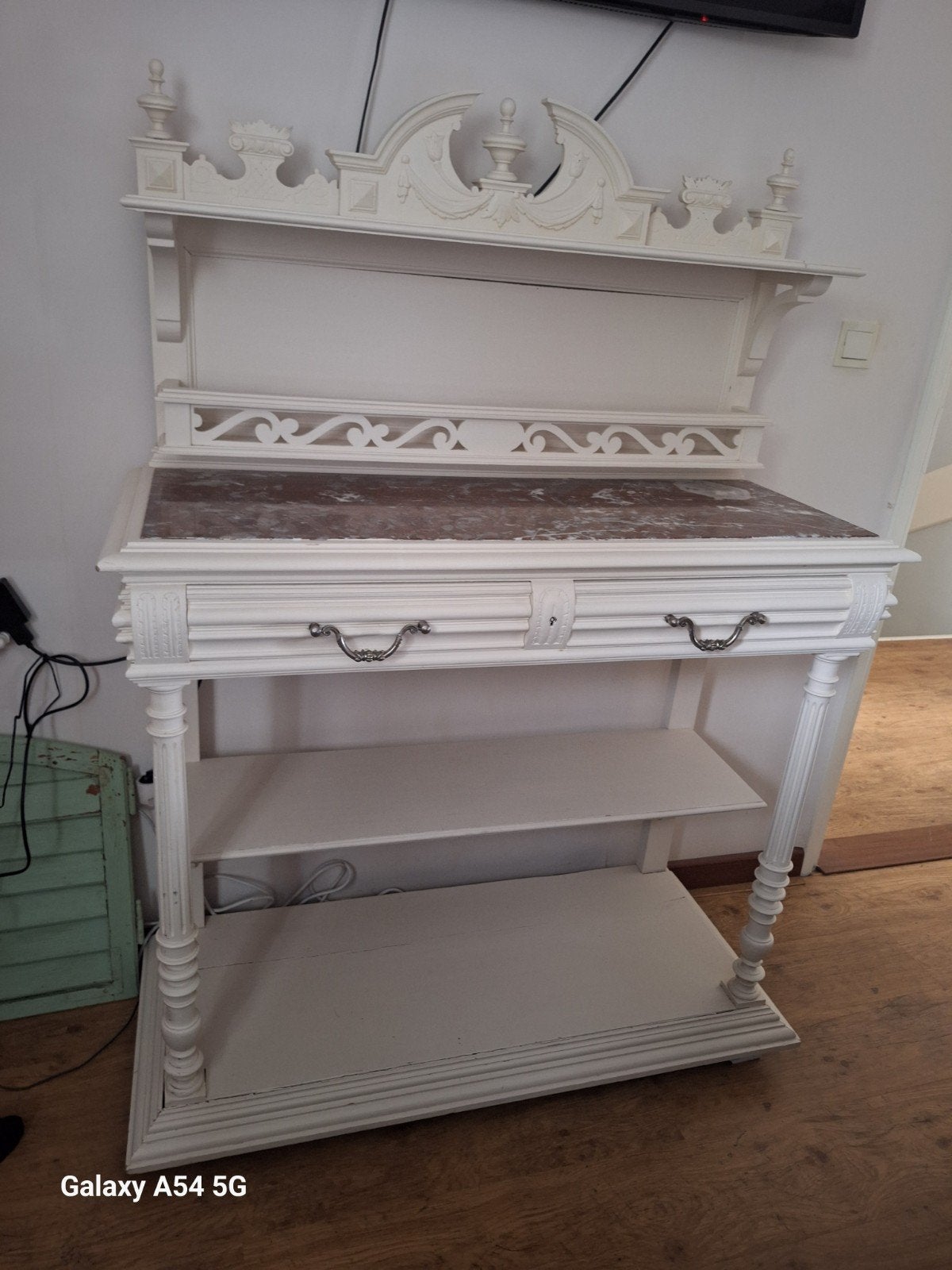 Antieke console tafel met marmeren blad en sierlijke details, Ophalen