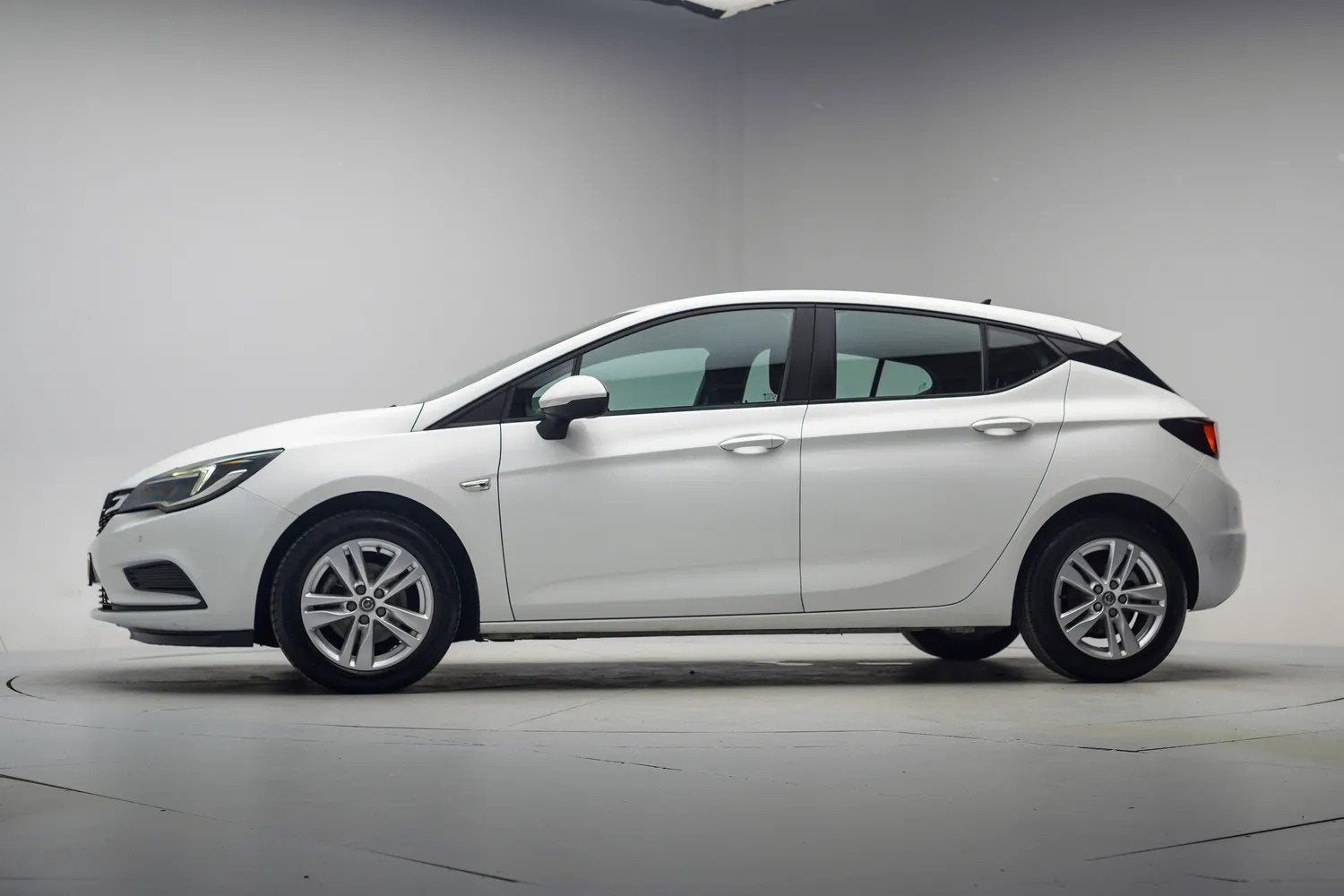 Opel Astra 1.0 Turbo Business Executive [ Navi Clima PDC Cru, Gebruikt, Wit, Origineel Nederlands, Bedrijf