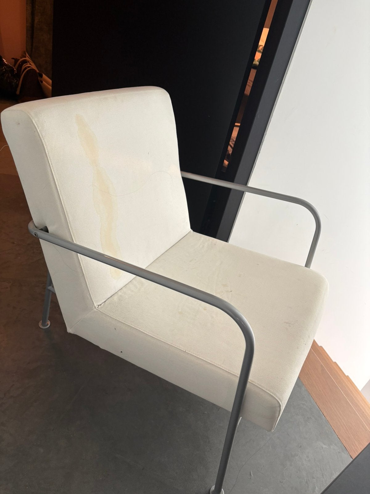 Witte loungestoel, Huis en Inrichting, Stoelen, Ophalen, Gebruikt, Wit, Eén