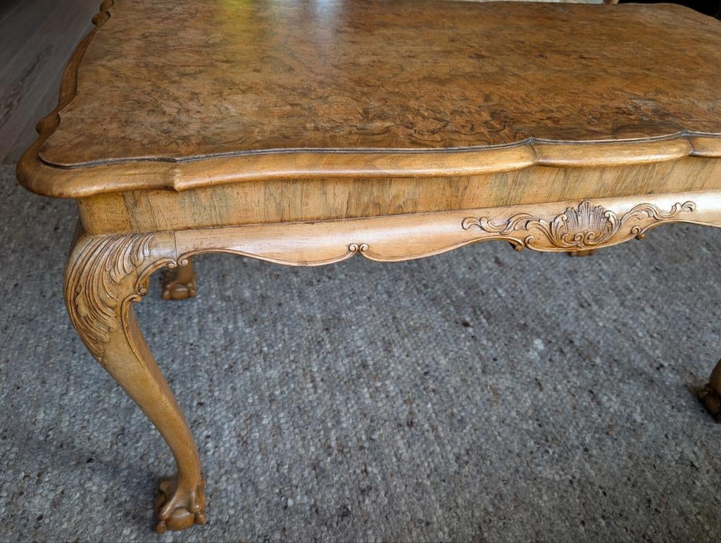 Antieke rechthoekige wortelnoten houten salontafel, Ophalen