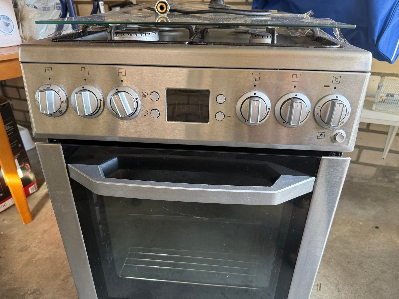 Beko Gasfornuis met Oven – RVS – Goed Werkend, Ophalen, 4 kookzones, Zo goed als nieuw, Gas