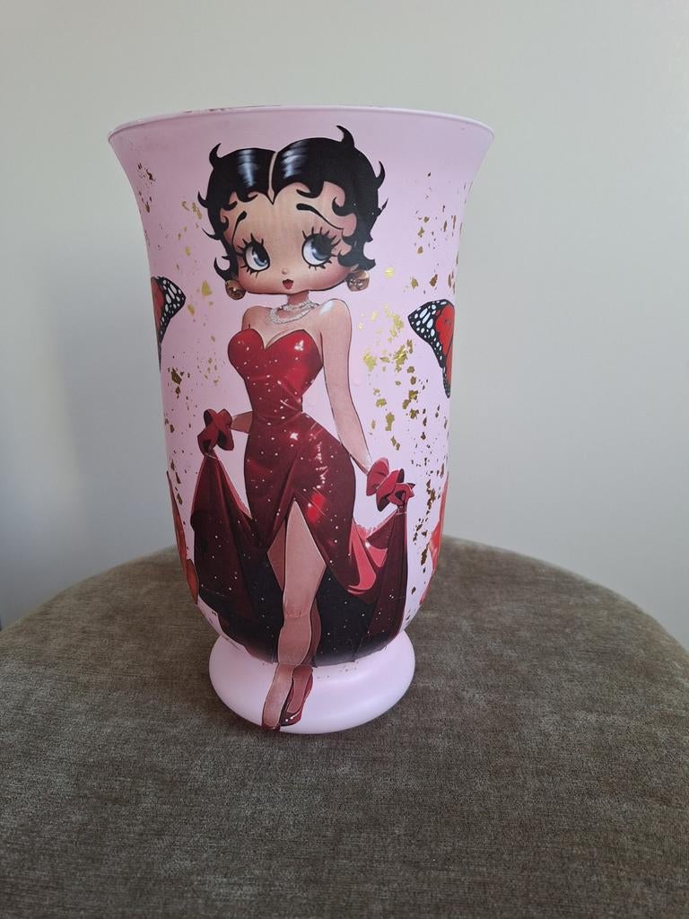 Leuk klein vaasje met Betty Boop, Ophalen