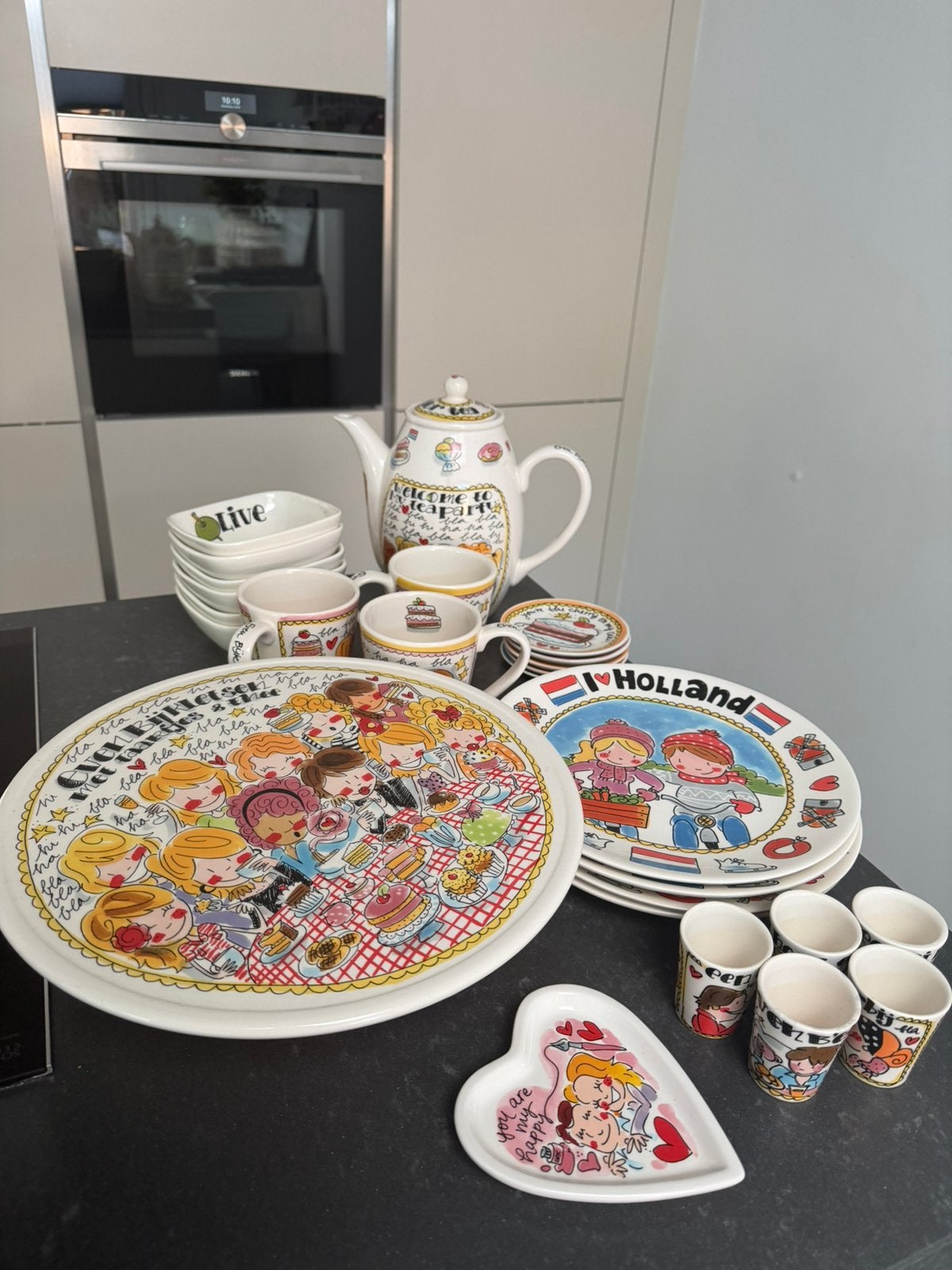 Set Blond Amsterdam Servies., Ophalen, Zo goed als nieuw, Aardewerk, Bord(en)