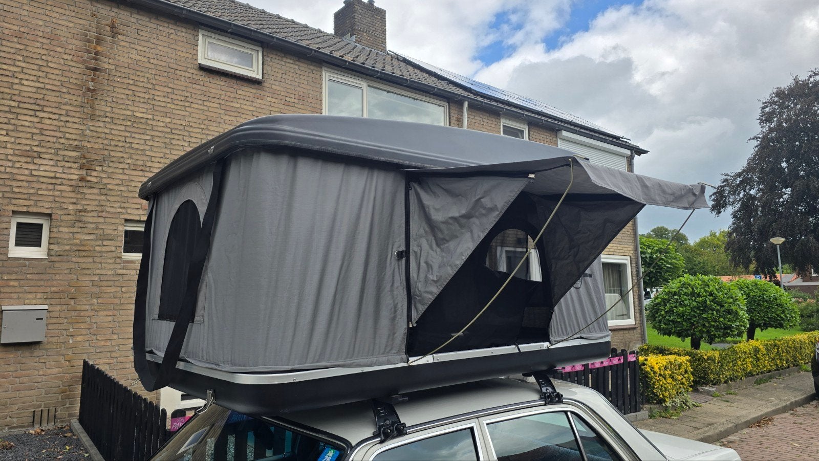 Böckmann Hardshell Daktent - Zo goed als nieuw, Ophalen, Zo goed als nieuw, Tot en met 2