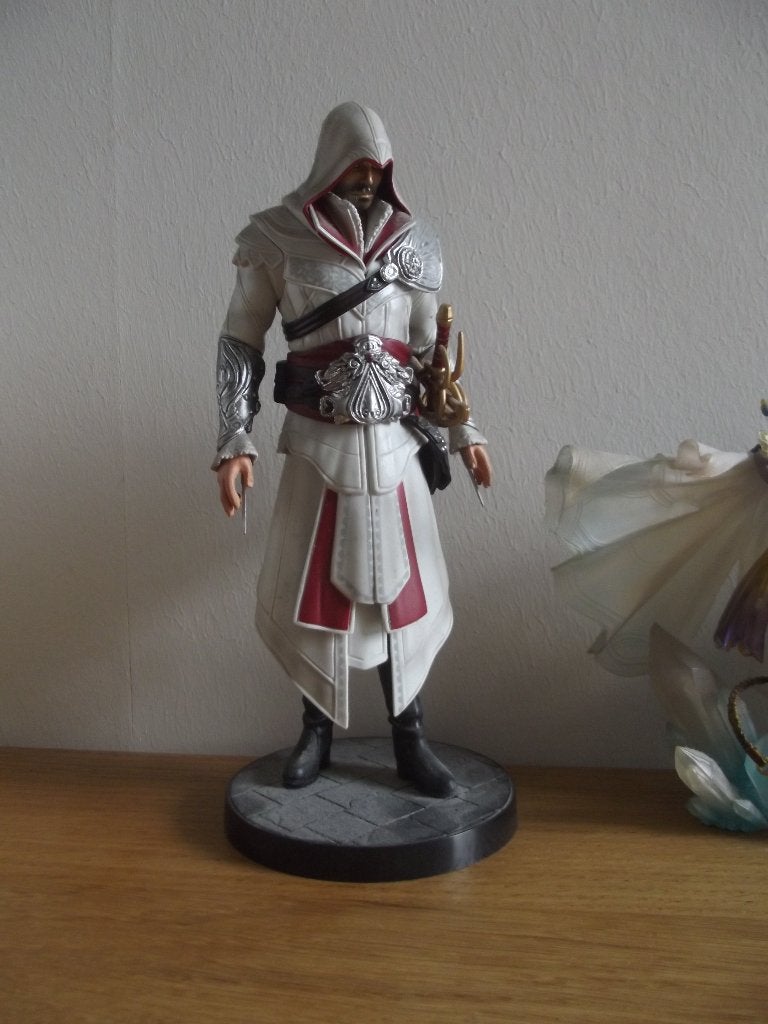 Ezio Auditore, Ophalen, Zo goed als nieuw