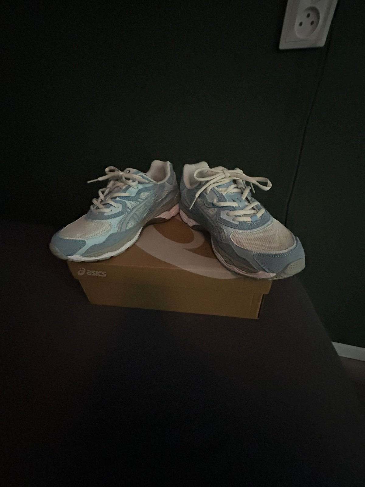 Asics nyc blauw, Ophalen of Verzenden, Zo goed als nieuw, Schoenen