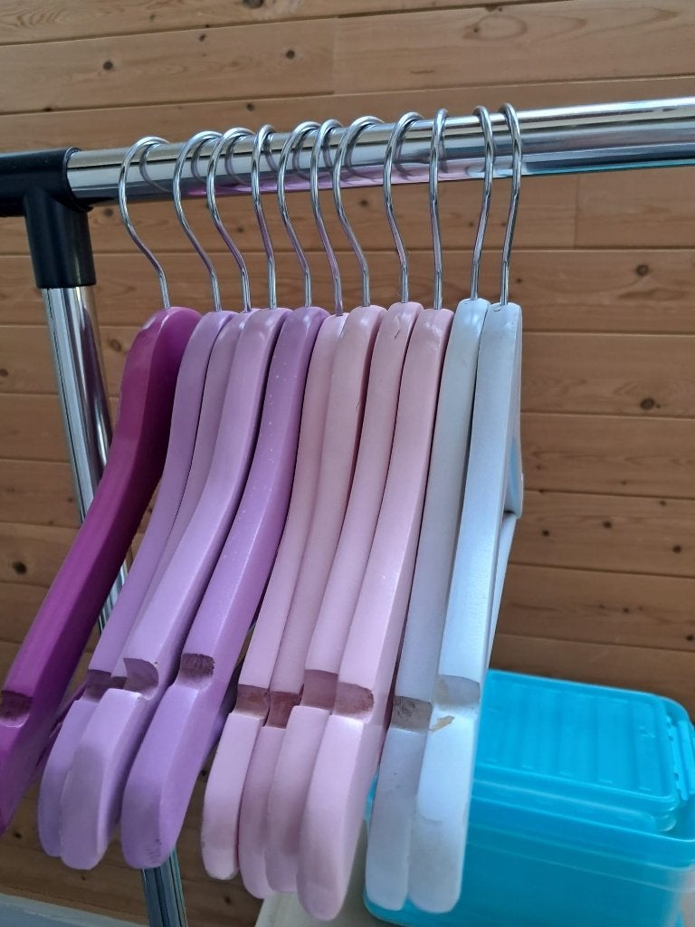 kledinghangers kind, Kleding | Dames, Kledinghangers, Ophalen, Zo goed als nieuw, Hout, Kinderen
