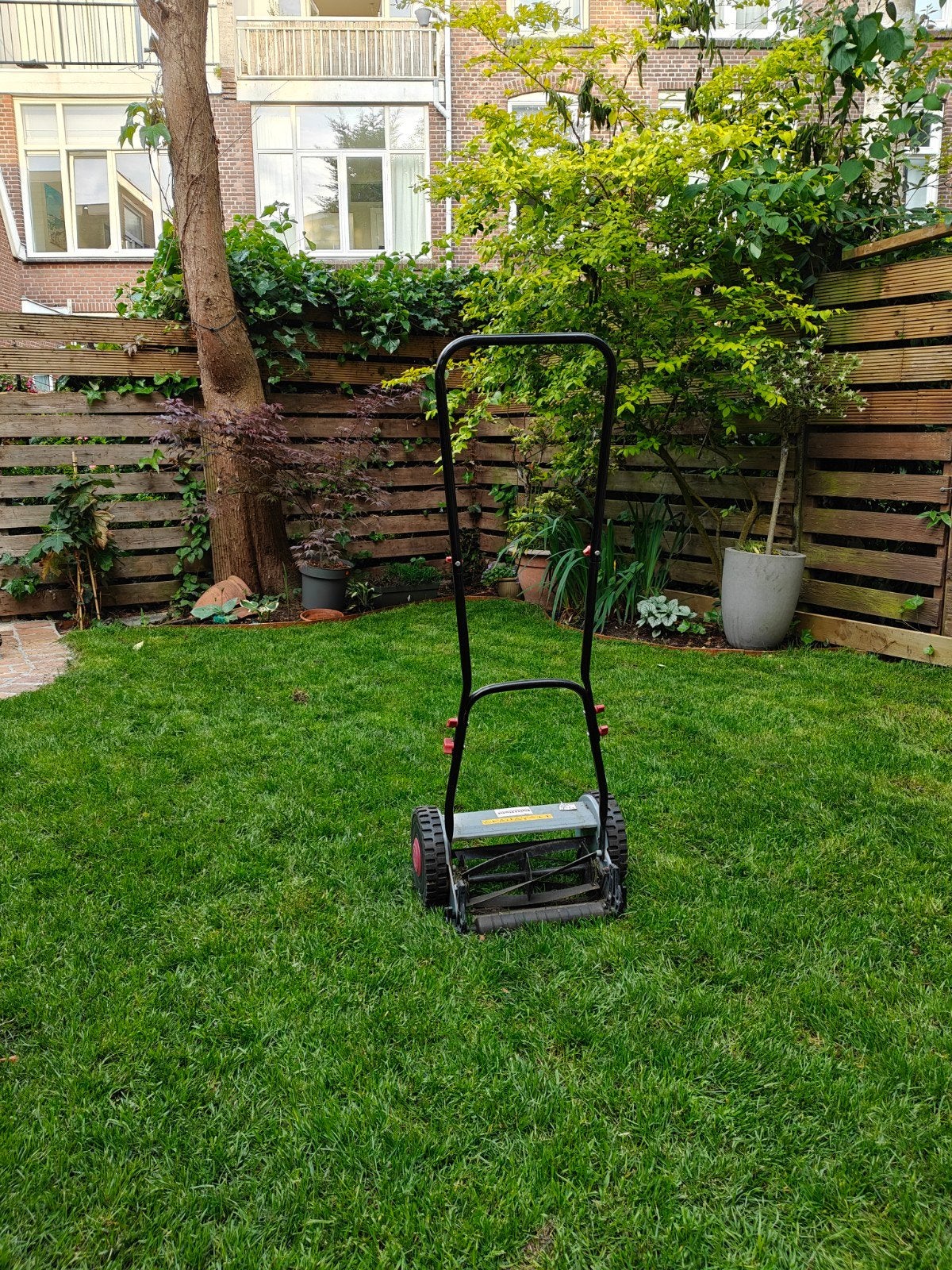 Handgrasmaaier - compact, in goede staat., Tuin en Terras, Ophalen, Gebruikt, Handgrasmaaier, 30 t/m 39 cm
