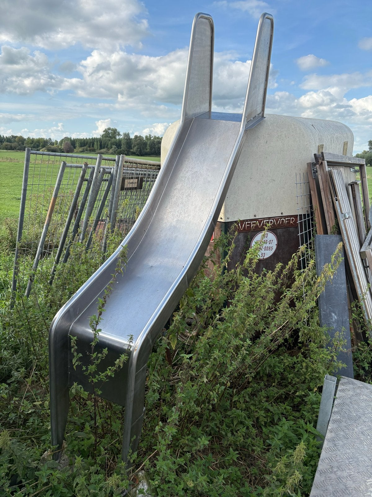 RVS Glijbaan met Betonnen Voet - Duurzaam Speelplezier, Ophalen, Gebruikt, Glijbaan