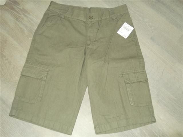 Korte broek maat 146 kakhi - nieuw, Kinderen en Baby's, Kinderkleding | Maat 146, Broek, Nieuw, Ophalen of Verzenden, V&D