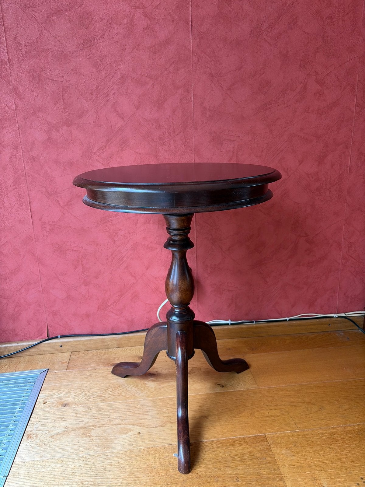 Klassieke houten bijzettafel, Minder dan 55 cm, Gebruikt, Rond, Hout