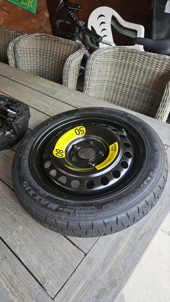 Reservewiel thuiskomer Kia Niro 16 inch met gereedschapset, Ophalen of Verzenden, Gebruikt