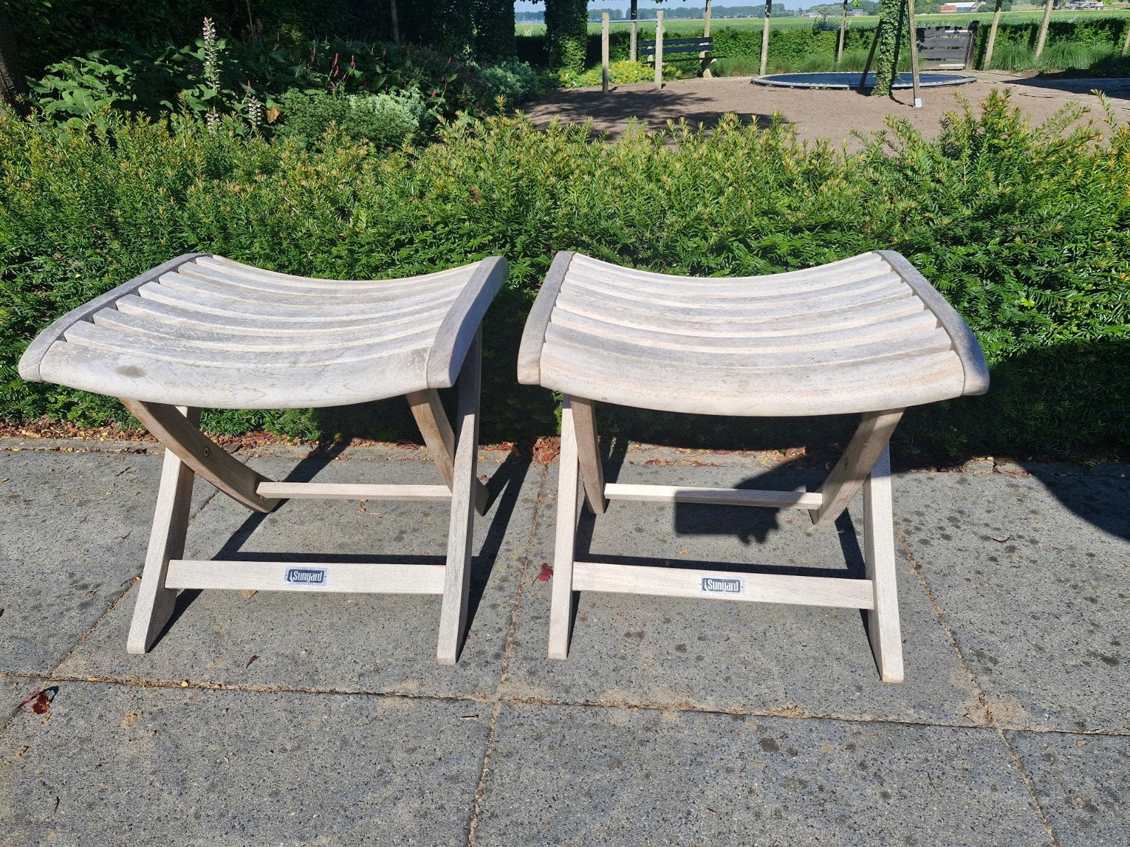 2x Sunyard Teakhouten Voetenbankjes / Krukjes, Ophalen