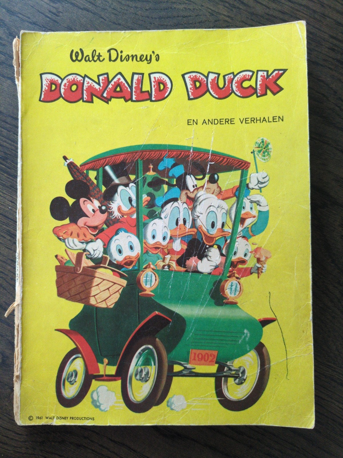 Walt Disney's Donald Duck en andere verhalen (1961), Gelezen, Ophalen of Verzenden, Walt Disney, Eén stripboek