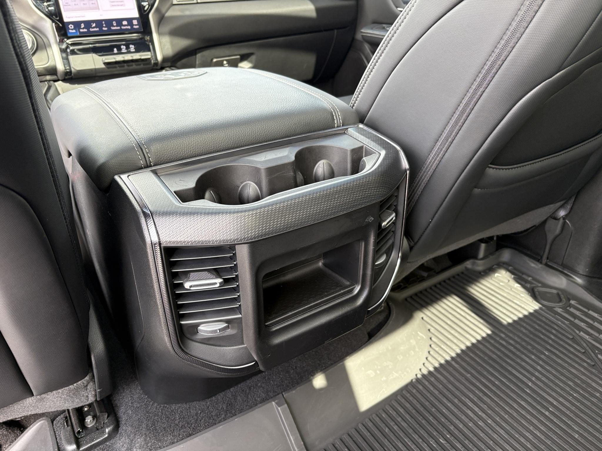 Foto 21 van Dodge Ram 1500 3.0 SST 4x4 Crew Cab Sport 420pk | LPG | Pano