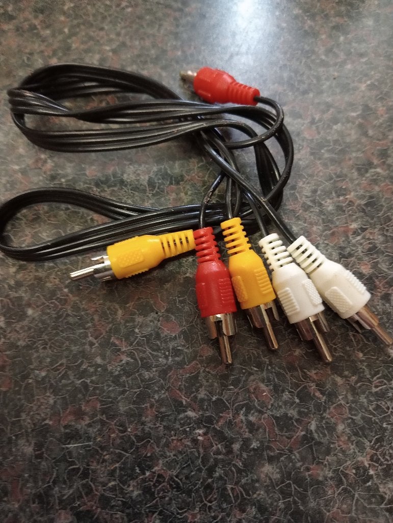 nieuwe  tulp kabels, Ophalen of Verzenden, Nieuw, Minder dan 2 meter, Luidsprekerkabel