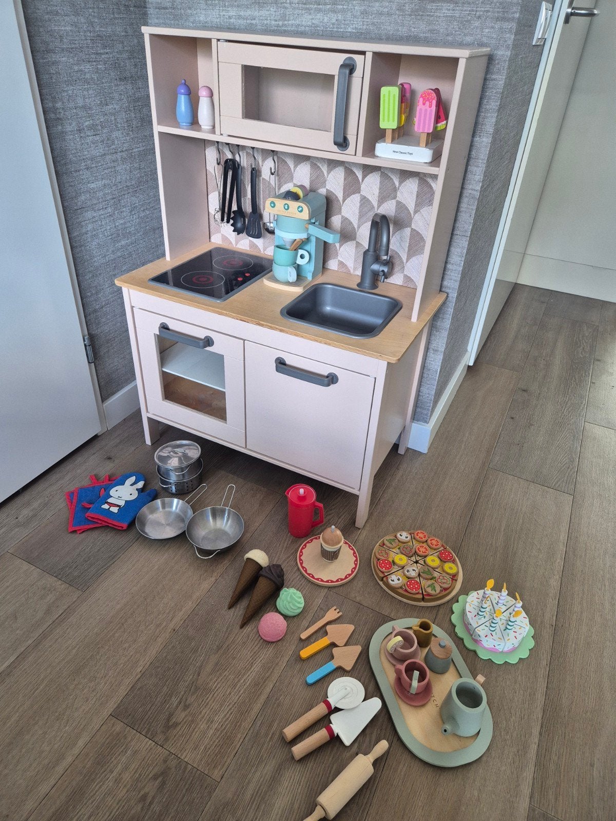 IKEA DUKTIG Speelkeuken met veel accessoires, Kinderen en Baby's, Ophalen, Zo goed als nieuw, Hout, Speelkeuken
