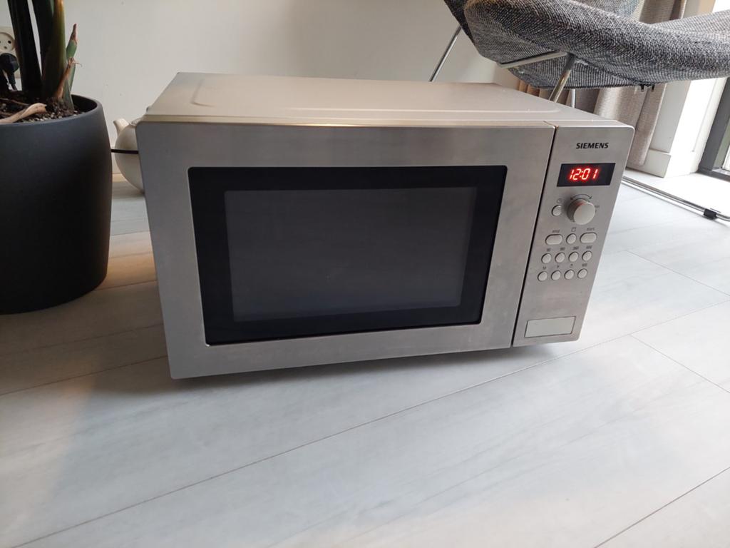 Siemens Combimagnetron 900w met 1200w grill type AG925ELS, Ophalen, Combimagnetron, Gebruikt, Grill