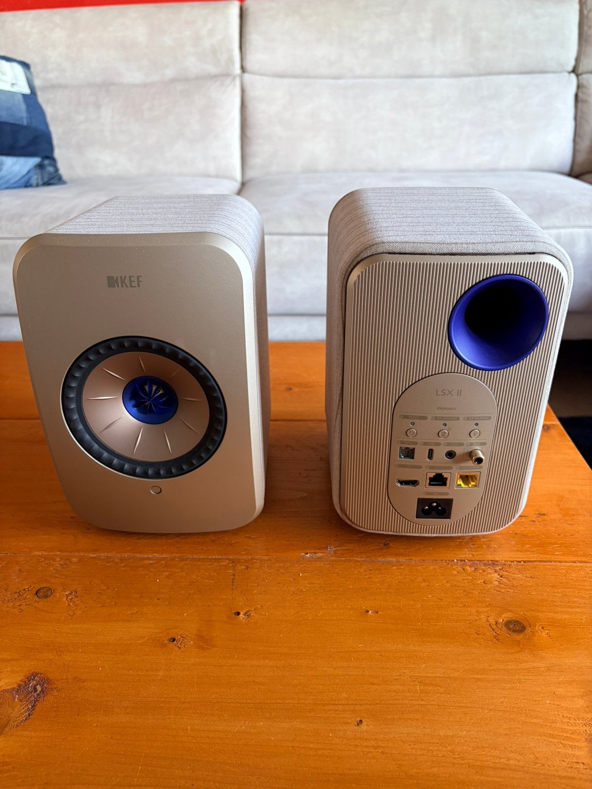 Foto 4 van KEF LSX II Soundwave beige. Nieuwstaat